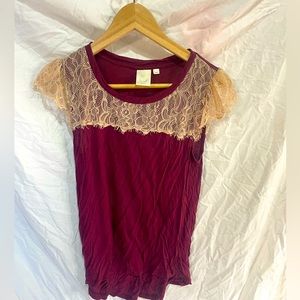 By eloise purple and lace shirt size small nwt